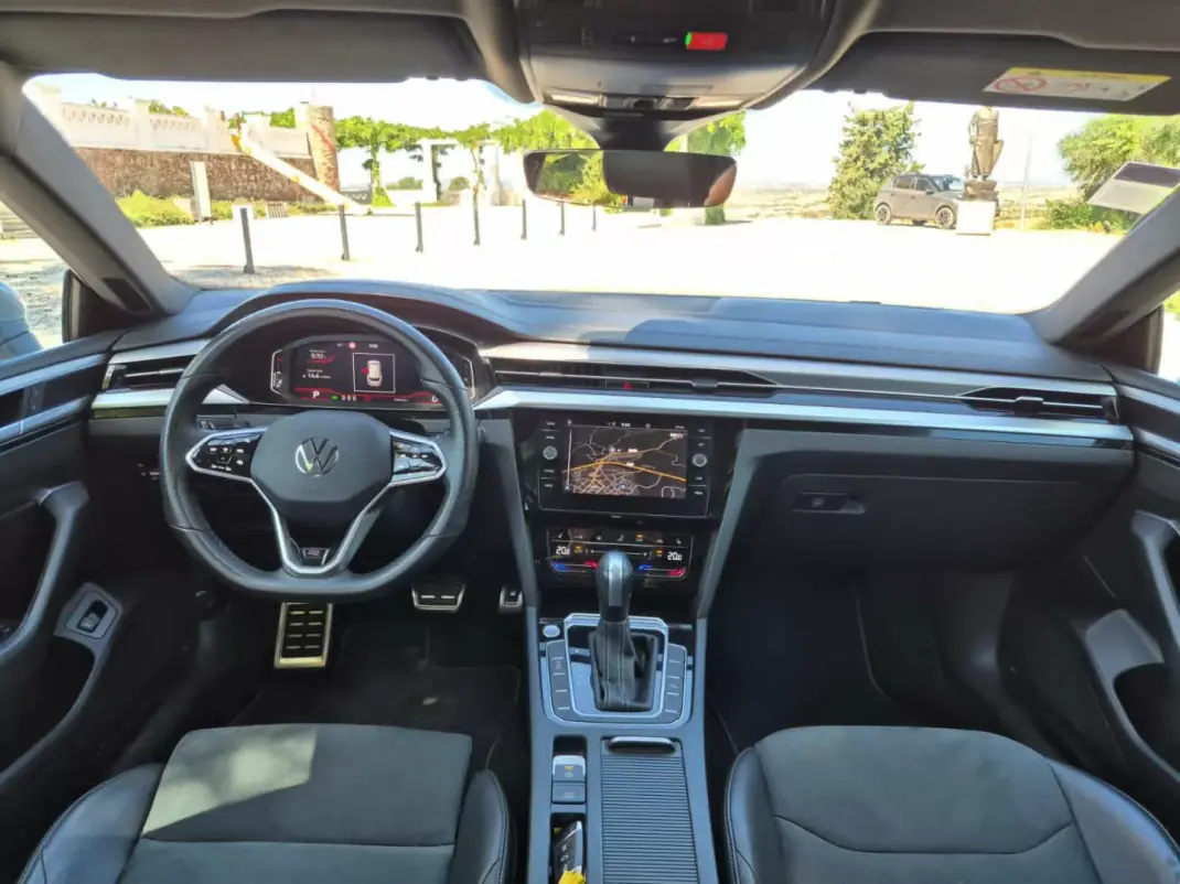 Volkswagen Arteon Shooting Brake 2022 - 33900 EUR, 87074 km - AUTO.MOTO.pt - 87074km - foto 7 de 29