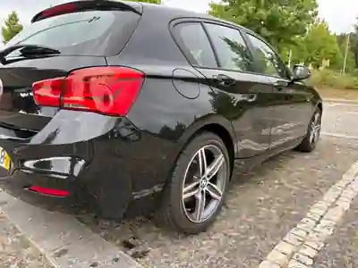 BMW 116 2017 - 18900 EUR, 53517 km - 53517km - foto 10 de 15