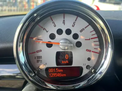 MINI Cooper 2012 - 13400 EUR, 129800 km - AUTO.MOTO.pt - 129800km - foto 4 de 20