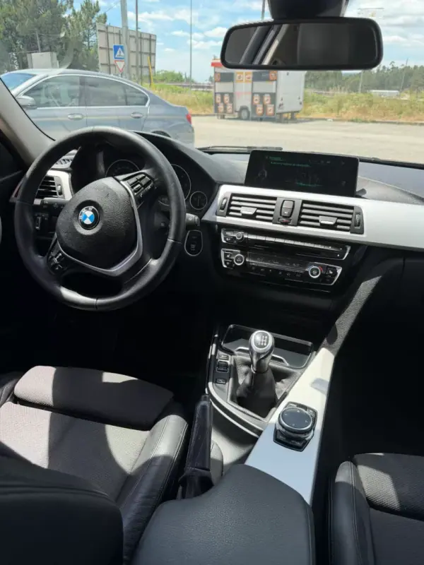 BMW 320 2015 - 13000 EUR, 370303 km - AUTO.MOTO.pt - 370303km - foto 17 de 17