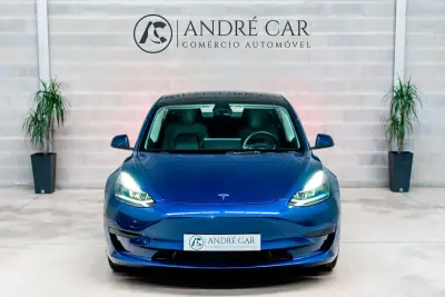 Tesla Model 3 2023 — foto 3 de 57