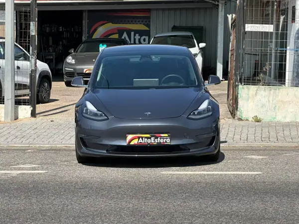 Tesla Model 3 2020 - 33900 EUR, 48971 km - 48971km - foto 13 de 31