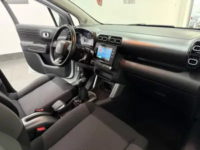 Citroën C3 Aircross 2019 - 10990 EUR, 99000 km - AUTO.MOTO.pt - 99000km - foto 16 de 18