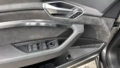 Audi e-tron Sportback 2020 - 35000 EUR, 58000 km - AUTO.MOTO.pt - 58000km - foto 17 de 19