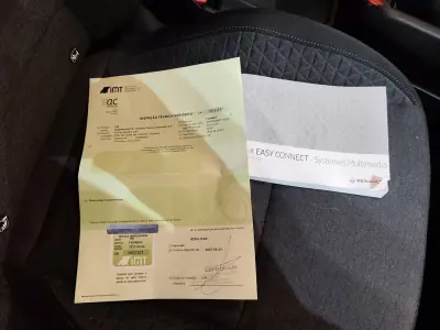 Renault Clio 2019 - 12300 EUR, 62000 km - 62000km - foto 21 de 22