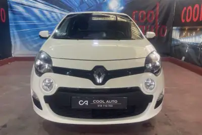 Renault Twingo 2012 - 6499 EUR, 72000 km - AUTO.MOTO.pt - 72000km - foto 2 de 26