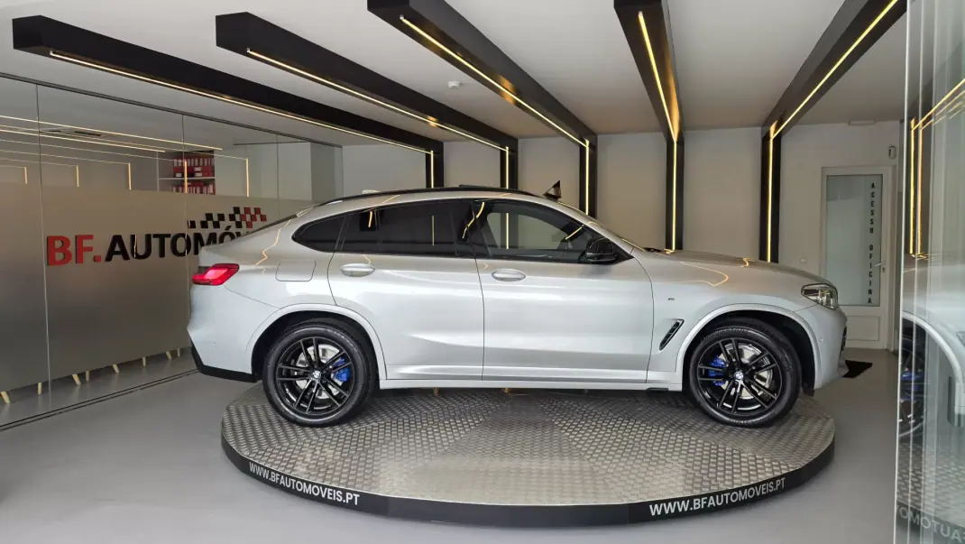 BMW X4 2021 - 37750 EUR, 169595 km - AUTO.MOTO.pt - 169595km - foto 8 de 74