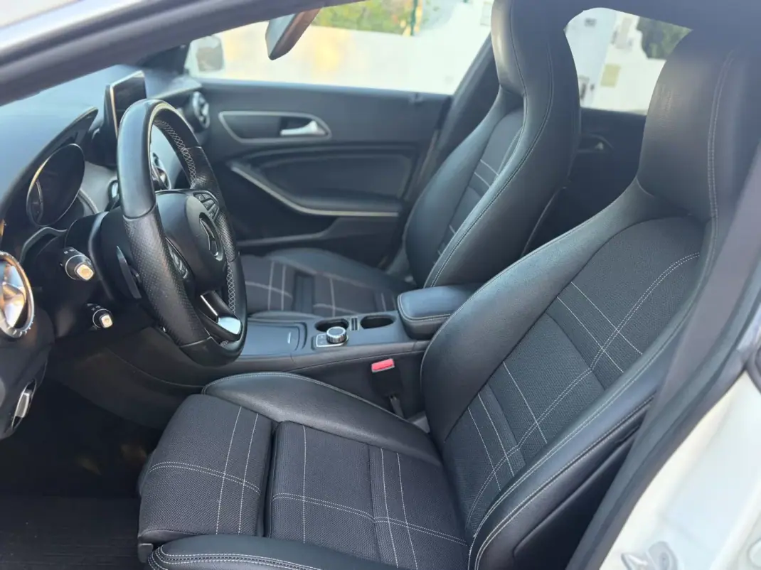 Mercedes-Benz CLA 180 2015 - 16699 EUR, 160000 km - 160000km - foto 12 de 16