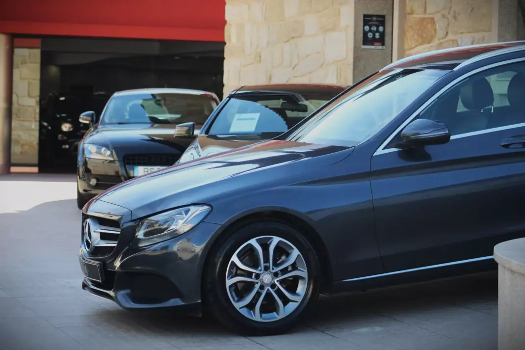 Mercedes-Benz C 200 2015 - 13990 EUR, 221500 km - 221500km - foto 6 de 44