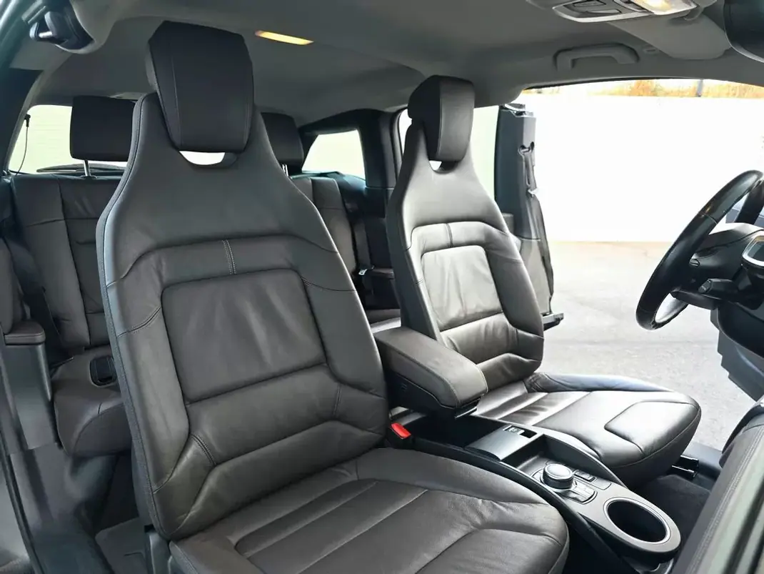 BMW i3 2019 - 12500 EUR, 216000 km - 216000km - foto 7 de 35