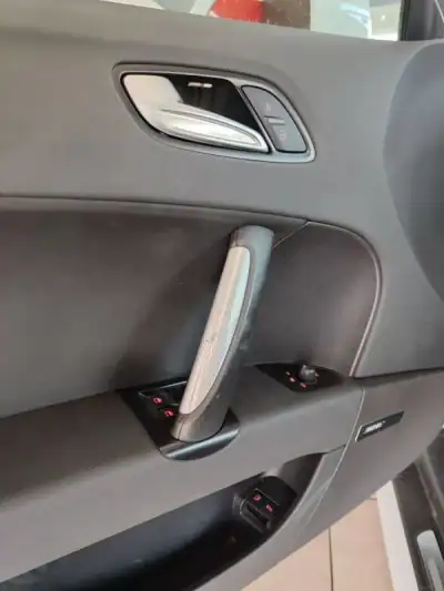 Audi TT Coupé 2009 - 21150 EUR, 115300 km - AUTO.MOTO.pt - 115300km - foto 22 de 35