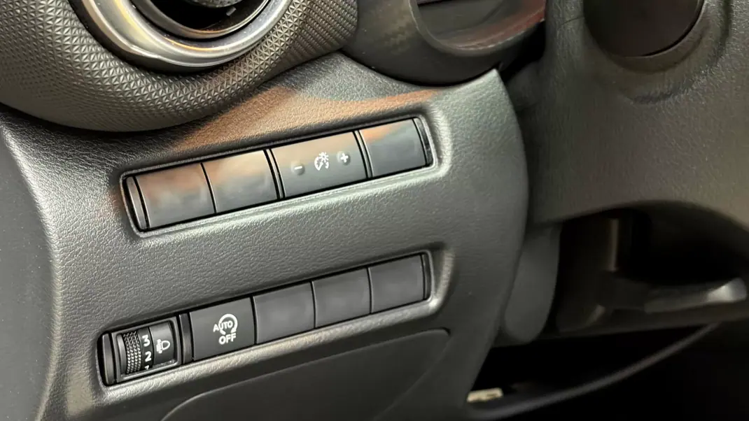 Nissan Juke 2025 - 21470 EUR, 27000 km - AUTO.MOTO.pt - 27000km - foto 38 de 43