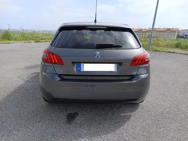 Peugeot 308 2020 - 10250 EUR, 151000 km - AUTO.MOTO.pt - 151000km - foto 4 de 15