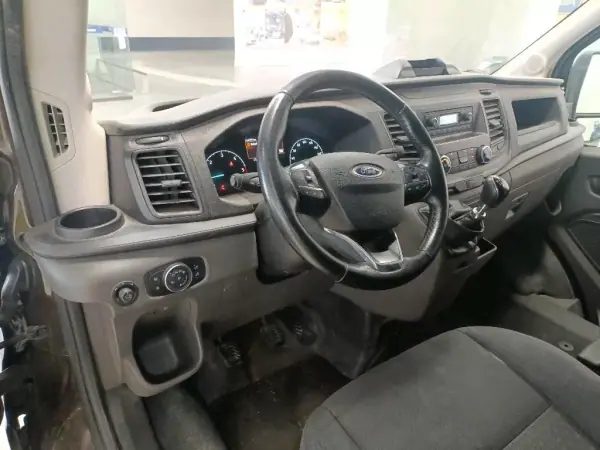 Ford 2022 - 16259 EUR, 154329 km - AUTO.MOTO.pt - 154329km - foto 4 de 9