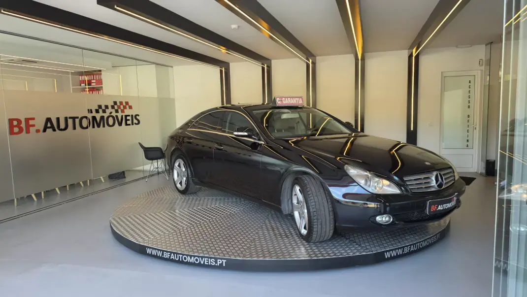 Mercedes-Benz CLS 320 2008 - 12900 EUR, 314479 km - 314479km - foto 5 de 60