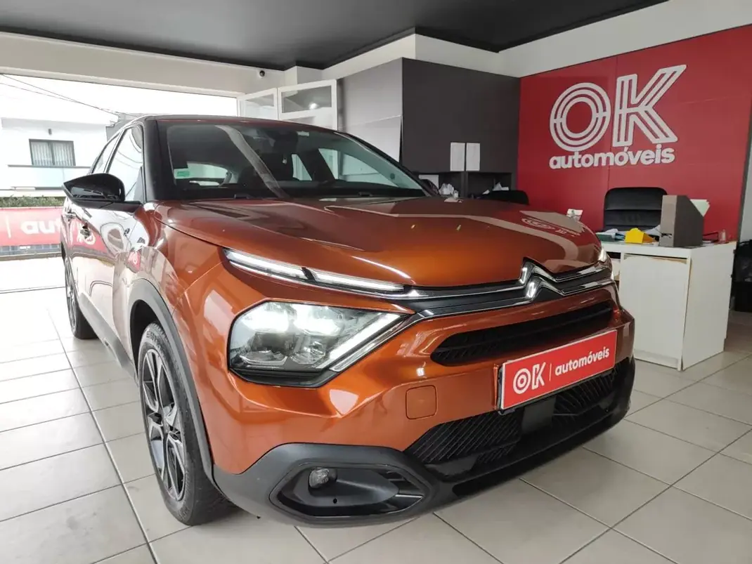 Citroën e-C4 2022 - 18500 EUR, 29900 km - AUTO.MOTO.pt - 29900km - foto 1 de 32