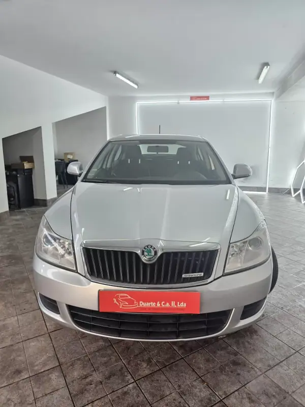 Skoda Octavia 2012 - 9350 EUR, 284108 km - AUTO.MOTO.pt - 284108km - foto 3 de 26