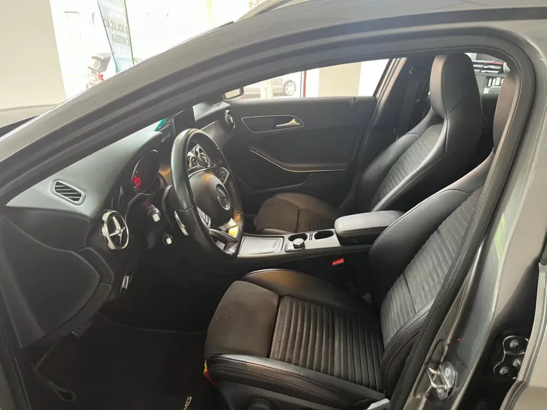 Mercedes-Benz GLA 200 2019 - 27500 EUR, 144556 km - AUTO.MOTO.pt - 144556km - foto 6 de 9