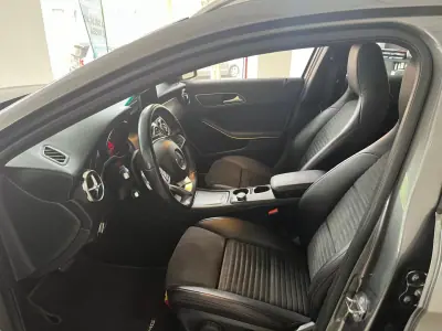 Mercedes-Benz GLA 200 2019 - 27500 EUR, 144556 km - AUTO.MOTO.pt - 144556km - foto 6 de 9