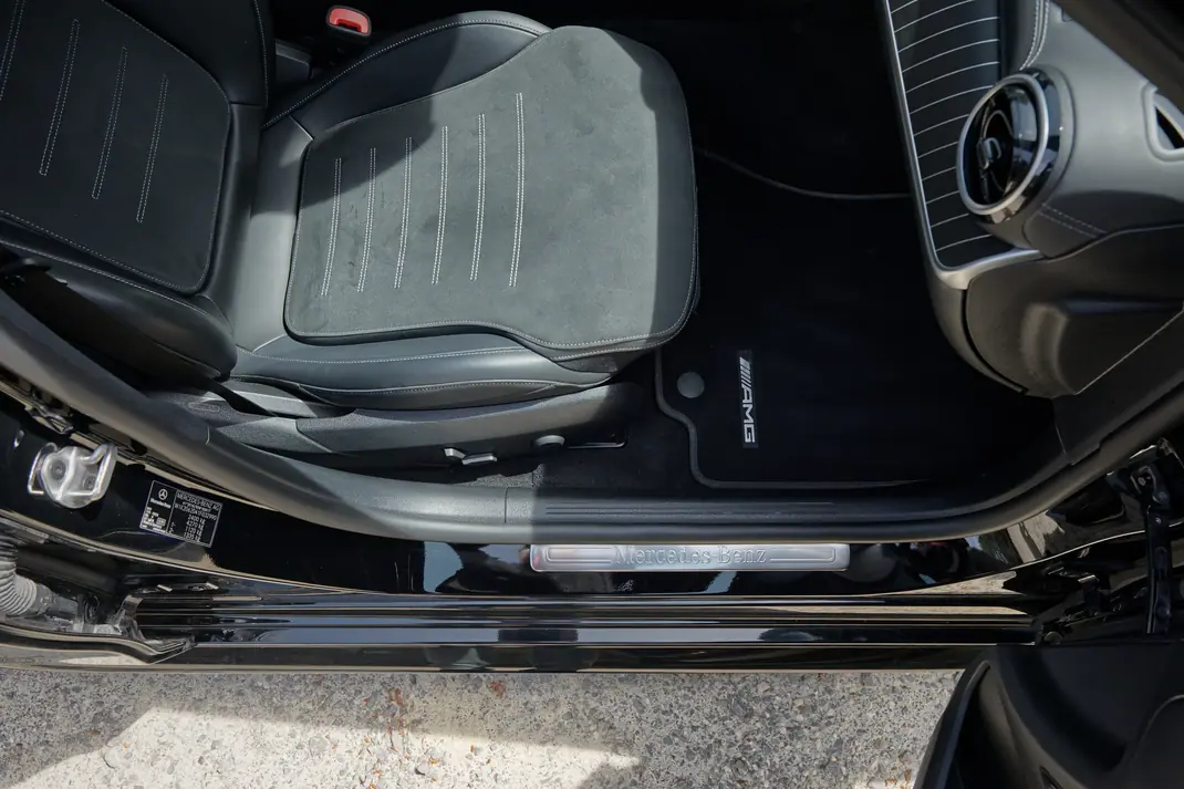 Mercedes-Benz C 220 2021 - 28990 EUR, 155000 km - AUTO.MOTO.pt - 155000km - foto 11 de 15