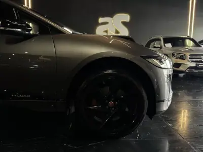 Jaguar I-Pace 2018 - 26990 EUR, 118500 km - AUTO.MOTO.pt - 118500km - foto 5 de 35