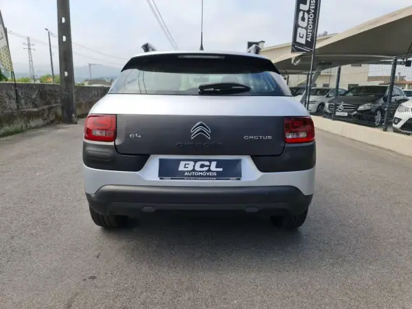 Citroën C4 Cactus 2016 - 11990 EUR, 108000 km - AUTO.MOTO.pt - 108000km - foto 5 de 29