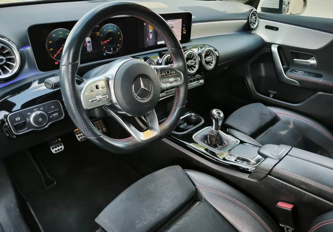 Mercedes-Benz A 200 2019 - 20950 EUR, 156000 km - AUTO.MOTO.pt - 156000km - foto 3 de 6