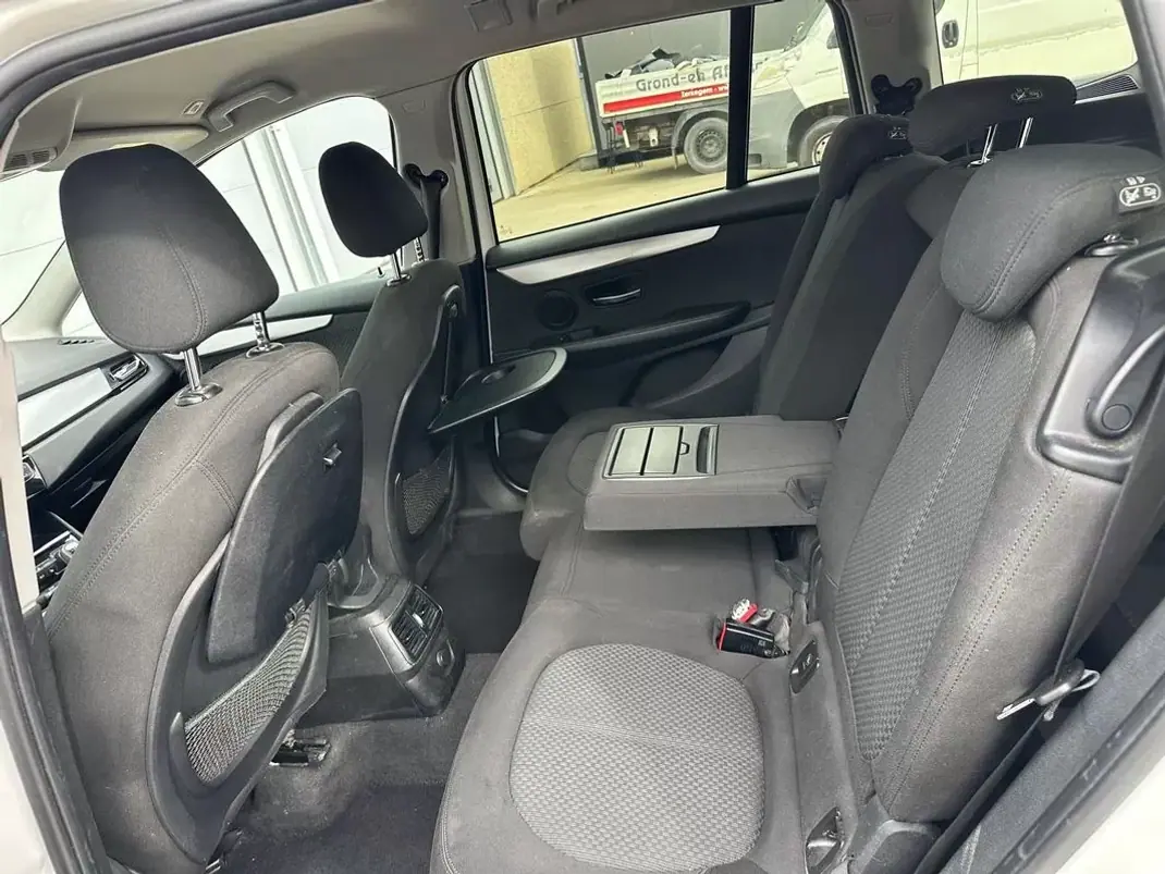 BMW 216 Gran Tourer 2016 - 12790 EUR, 231095 km - AUTO.MOTO.pt - 231095km - foto 13 de 14