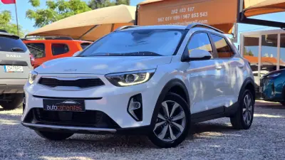 Kia Stonic 2024 - 16850 EUR, 46100 km - AUTO.MOTO.pt - 46100km - foto 1 de 25