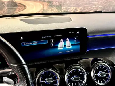 Mercedes-Benz A 180 Limousine 2019 - 24900 EUR, 210010 km - AUTO.MOTO.pt - 210010km - foto 29 de 31