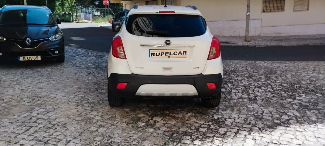 Opel Mokka X 2014 - 9500 EUR, 216485 km - AUTO.MOTO.pt - 216485km - foto 5 de 21
