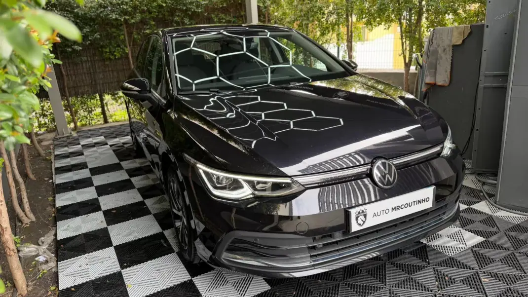 Volkswagen Golf 2021 - 21500 EUR, 96839 km - AUTO.MOTO.pt - 96839km - foto 5 de 38