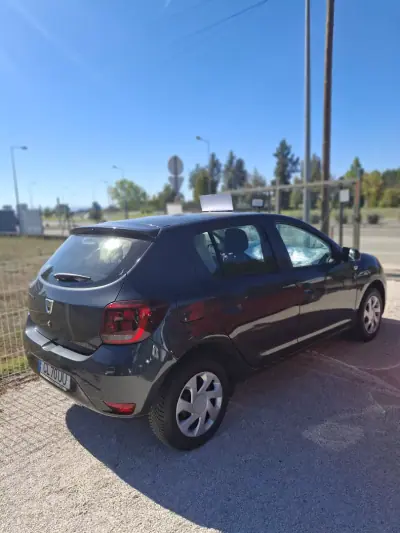 Dacia Sandero 2017 - 9500 EUR, 81321 km - foto 5 de 11