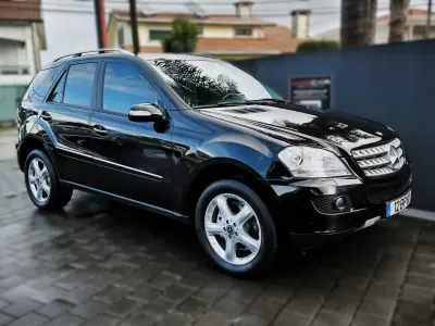 Mercedes-Benz ML 320 2006 - 13950 EUR, 273000 km - AUTO.MOTO.pt - 273000km - foto 4 de 39