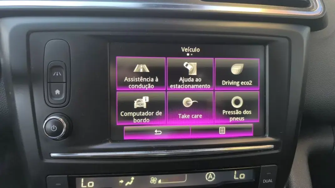 Renault Kadjar 2017 - 12500 EUR, 158000 km - AUTO.MOTO.pt - 158000km - foto 9 de 18