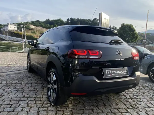 Citroën C4 Cactus 2019 - 18750 EUR, 72912 km - AUTO.MOTO.pt - 72912km - foto 5 de 54