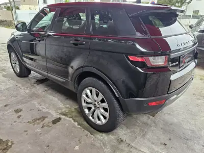 Land Rover Range Rover Evoque 2016 - 17499 EUR, 185000 km - AUTO.MOTO.pt - 185000km - foto 5 de 17