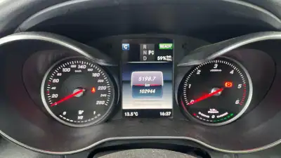 Mercedes-Benz C 300 2017 - 22999 EUR, 102000 km - AUTO.MOTO.pt - 102000km - foto 30 de 31