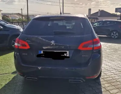 Peugeot 308 SW 2020 - 15900 EUR, 171000 km - AUTO.MOTO.pt - 171000km - foto 6 de 9