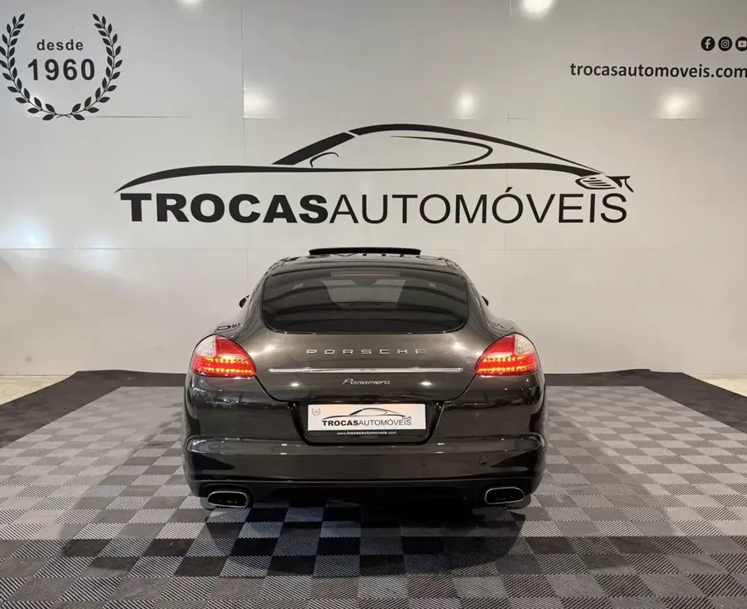 Porsche Panamera 2011 - 36900 EUR, 197360 km - 197360km - foto 56 de 60