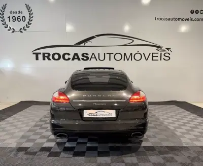Porsche Panamera 2011 - 36900 EUR, 197360 km - AUTO.MOTO.pt - 197360km - foto 56 de 60