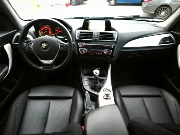 BMW 116 2016 - 13900 EUR, 205293 km - AUTO.MOTO.pt - 205293km - foto 25 de 31