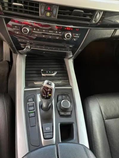 BMW X5 2015 - 22500 EUR, 199000 km - AUTO.MOTO.pt - 199000km - foto 20 de 24