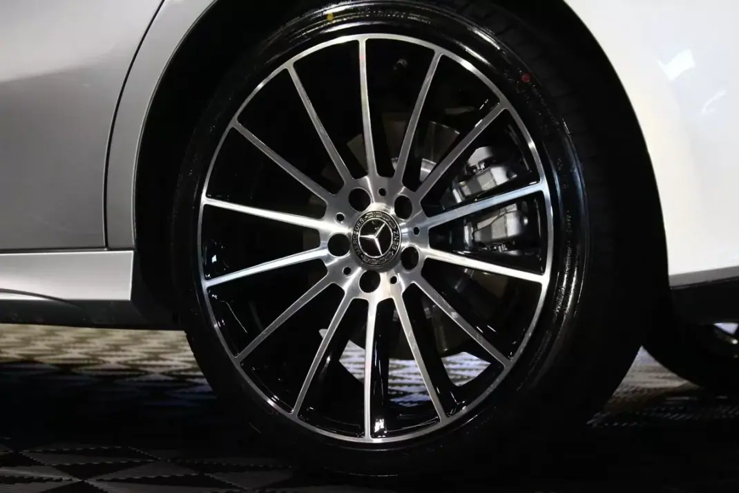 Mercedes-Benz A 250 2023 - 31400 EUR, 88316 km - AUTO.MOTO.pt - 88316km - foto 15 de 39