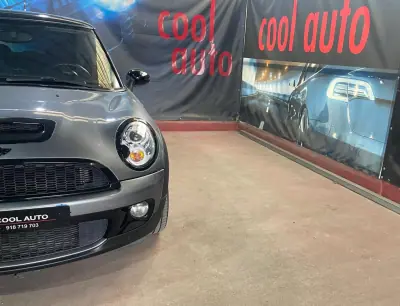 MINI Cooper S 2008 - 8999 EUR, 158000 km - AUTO.MOTO.pt - 158000km - foto 12 de 48