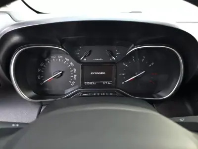 Citroën C3 Aircross 2024 - 14250 EUR, 52600 km - AUTO.MOTO.pt - 52600km - foto 17 de 29