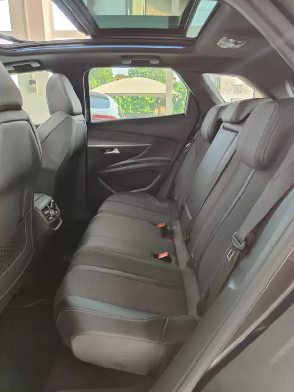 Peugeot 3008 2018 - 19650 EUR, 79000 km - AUTO.MOTO.pt - 79000km - foto 14 de 37