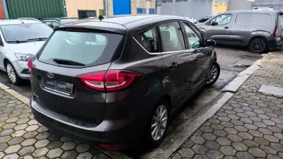 Ford C-Max 2015 - 10700 EUR, 168000 km - AUTO.MOTO.pt - 168000km - foto 6 de 16