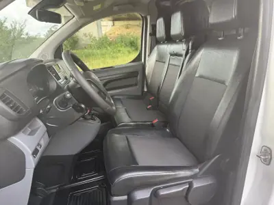 Toyota 2019 - 16190 EUR, 109000 km - AUTO.MOTO.pt - 109000km - foto 17 de 31