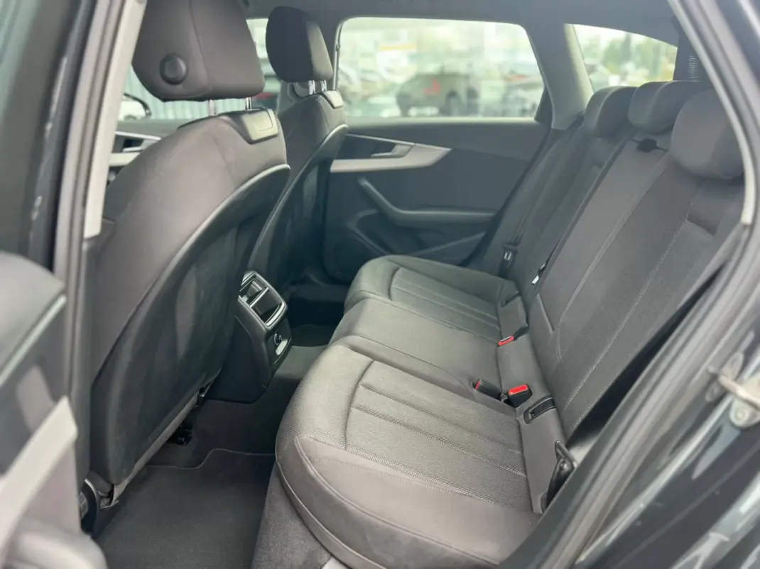 Audi A4 Avant 2021 - 25000 EUR, 113046 km - AUTO.MOTO.pt - 113046km - foto 9 de 16